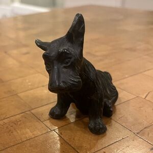 Vintage Scottie Dog Cast Iron Paperweight